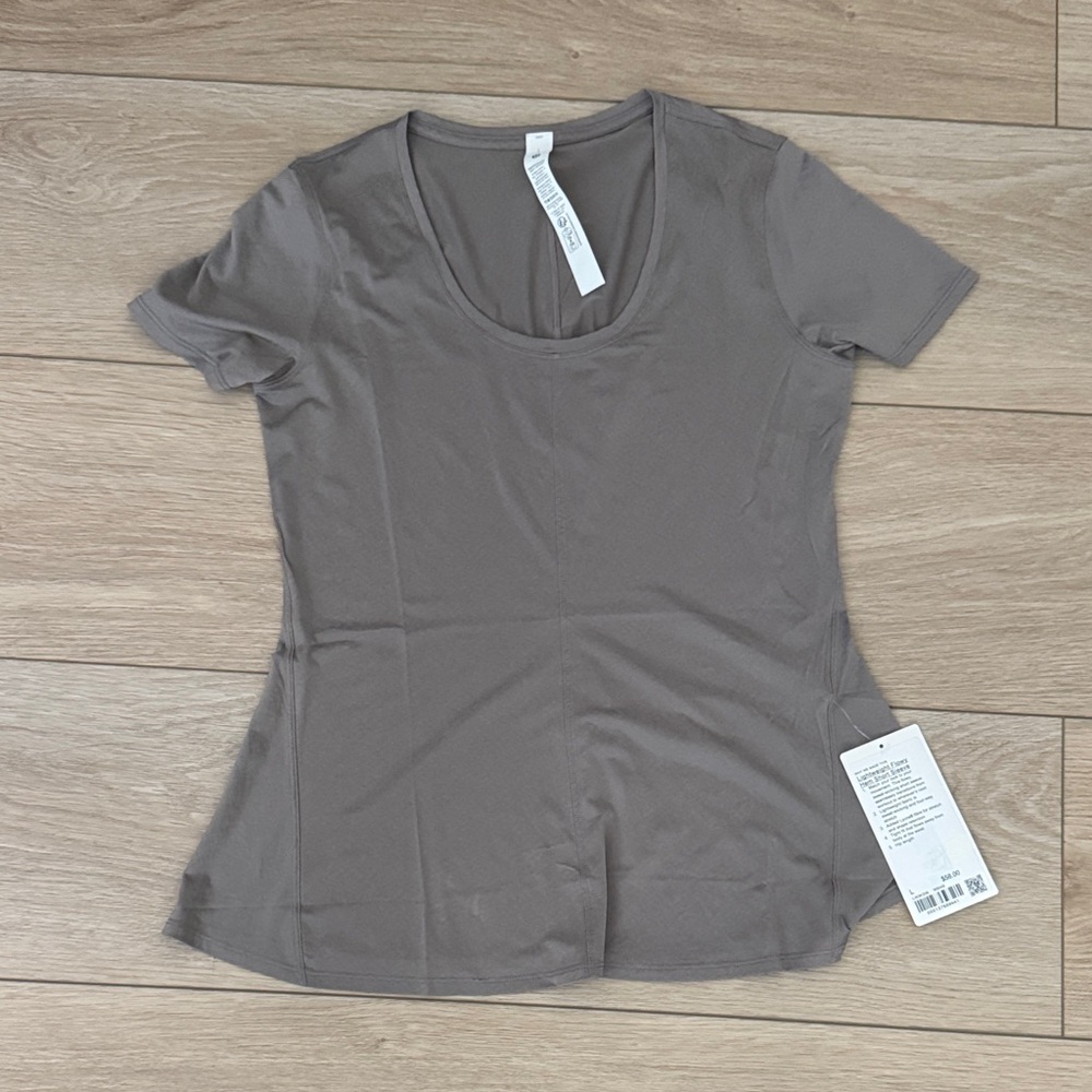 lululemon lightweight flowy hem short sleeve NWT